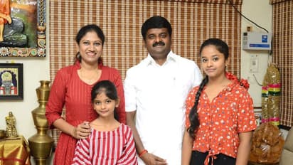 விஜயபாஸ்கர் மனைவி, மகளுக்கு கொரோனா தொற்று…. மனிதாபிமானம் இல்லாமல் சோதனை செய்வதாக அதிமுக குமுறல்…!