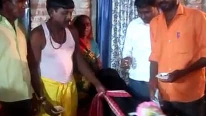 ऐसी भी बर्थडे पार्टी : बकरे का मनाया जन्मदिन, मोहल्ले को दी दावत, शादी की तरह हुआ बड़ा जश्न