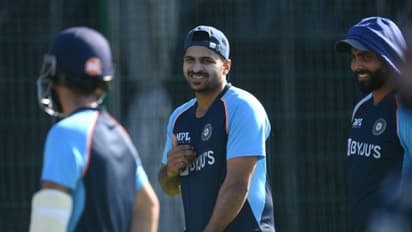 ഷര്‍ദ്ദുല്‍ ഠാക്കൂര്‍ മൂന്നാം പേസര്‍ മാത്രം, ഹാര്‍ദിക്കിനെ പോലൊരു ഓള്‍റൗണ്ടറുമല്ല; പറയുന്നത് സാബാ കരീം