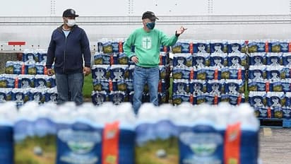 ജലം മലിനം, കുടിക്കരുതെന്ന് അധികൃതര്‍; അമേരിക്കയില്‍ കുടിവെള്ളത്തിനായി സമരത്തിനിറങ്ങി നാട്ടുകാര്‍