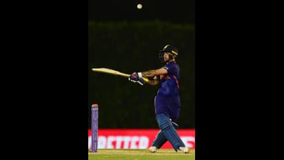 ടി20 ലോകകപ്പ്: ബാറ്റിംഗ് ഓര്‍ഡറില്‍ വീണ്ടും മാറ്റം, അശ്വിന്‍ കളിക്കും; അഫ്ഗാനെതിരെ ഇന്ത്യയുടെ സാധ്യത ഇലവന്‍