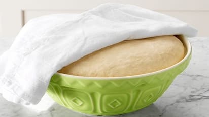 ನಿನ್ನೆ ಮಾಡಿಟ್ಟ ಹಿಟ್ಟಿನಿಂದ ಚಪಾತಿ ಮಾಡಿ ತಿಂತೀರಾ...? ಆರೋಗ್ಯಕ್ಕೆ ಮಾರಕ