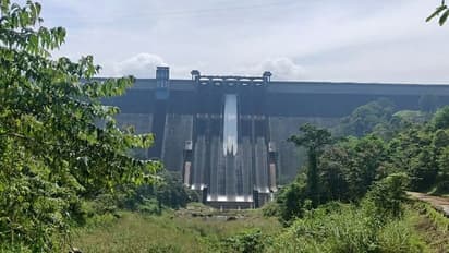 രണ്ട് ദിവസത്തെ ശക്തമായ മഴ മുന്നറിയിപ്പ്; ഡാമുകള്‍ തുറന്നു, ആശങ്കകളില്ലാതെ നീരൊഴുക്ക്