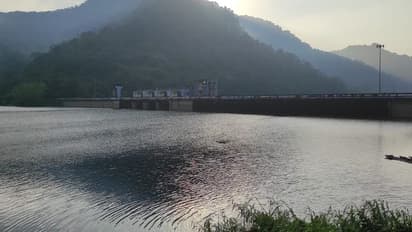 തുറക്കുമോ ഇടുക്കി ഡാം? ജലനിരപ്പ് ഉയർന്നതോടെ റെഡ് അലർട്ട്, ജാഗ്രതാ നിർദ്ദേശം