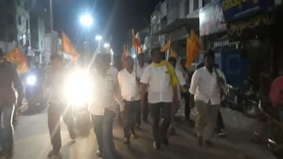 AP Bandh: రోడ్డెక్కితే చాలు... ఎక్కడికక్కడ టిడిపి శ్రేణుల అరెస్టులు (ఫోటోలు)