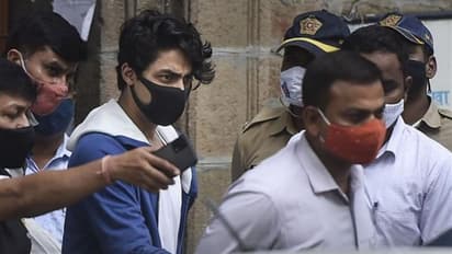 ആര്യന് ഖാനെതിരെ കൂടുതല് തെളിവുകളുമായി എന്സിബി; പുതുമുഖ നടിയുമായുള്ള വാട്സ്ആപ്പ് ചാറ്റ് കോടതിയില്