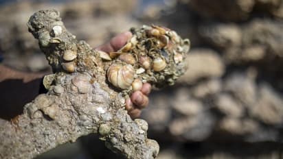 ഇസ്രായേല് കടലില്നിന്നും കുരിശുയുദ്ധക്കാരുടെ കാലത്തെ ഉടവാള് കണ്ടെത്തി