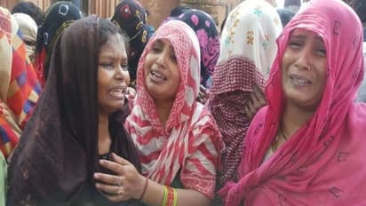 आगरा में मौत पर बवाल, मां बोली-कलेजे के टुकड़े को पुलिस ने मार डाला, बिलखती पत्नी ने कहा-हमें बहुत मारा