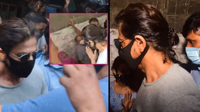 Heartbroken Shah Rukh Khan did this as he visited Arthur Road jail to meet Aryan Khan (WATCH VIDEO)