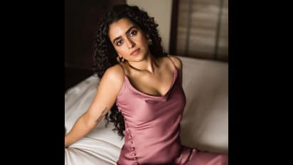 एक्ट्रेस सान्या मल्होत्रा को डराती है दिल्ली, देखें क्यों दिया विवादित बयान