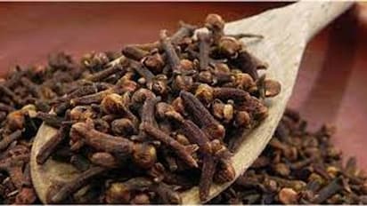 Cloves Tea: இந்த ஒரு டீ இப்படி குடிச்சால் போதும்..சைனஸ் முதல் வாயு தொல்லை வரை  எல்லாவற்றிற்கும் நிவாரணம் உறுதி