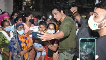 சோனு சூட்டை பார்த்ததும் கடவுளாக நினைத்தது காலில் விழுந்த மாற்று திறனாளி ரசிகர்! நெகிழ வைத்த புகைப்பட தொகுப்பு!