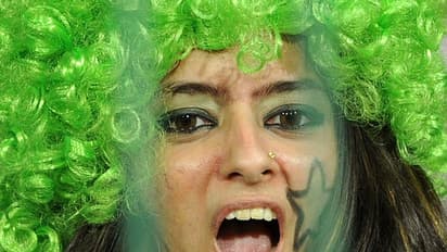 T20 World Cup, IND vs PAK - গ্যালারিতে রঙিন পাক সুন্দরীরা, দেখুন উষ্ণতম ছবি