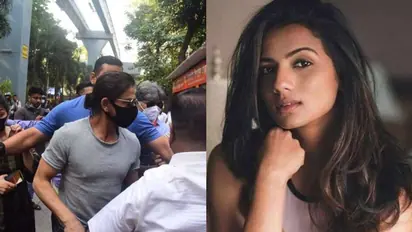 ‘മകനെ കണ്ടിറങ്ങിയ ഷാരൂഖിനെ വേട്ടായാടുന്ന വീഡിയോകൾ എന്നെ അസ്വസ്ഥയാക്കി’; ശ്രുതി ഹരിഹരന്