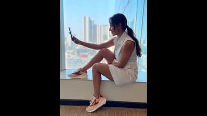 ঠিক যেন কলেজ গার্ল, মালাইকার নয়া পোস্ট ঘিরে উত্তেজনার পারদ তুঙ্গে