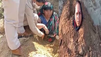 काम नहीं आई योगी की नसीहत, आगरा में महिला ने खुद को जमीन में गाड़ लिया, कारण जानकर हो जाएंगे हैरान..