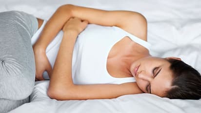 యూరినరీ ట్రాక్ ఇన్ఫెక్షన్  కు దూరంగా ఉండాలంటే.. ఇలా చేయండి..