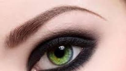 Viral Video- ছবি না পেন তুলির টান, হতবাক হয়ে ভিডিও-টি দেখছে নেট দুনিয়া