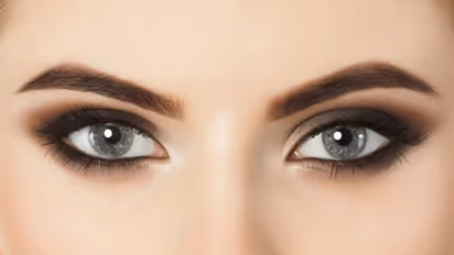 Eyes: ఈ అలవాట్లు మిమ్మల్ని గుడ్డివాళ్లను చేస్తాయి జాగ్రత్త..