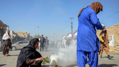 तालिबान अपने लड़ाकों को घर-खेत देने के लिए शिया मुसलमानों को विस्थापित कर रहा, मौत के डर से लाखों हुए बेघर