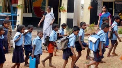 1 ವರ್ಷದ 8 ತಿಂಗಳ ಬಳಿಕ 1ರಿಂದ 5ನೇ ಕ್ಲಾಸ್‌ ಶುರು..!