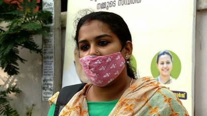 അമ്മയറിയാതെ ദത്ത്: അനുപമയുടെ പരാതികളിൽ പൊലീസിനെ ന്യായീകരിച്ച് സിറ്റി പൊലീസ് കമ്മീഷണറുടെ റിപ്പോർട്ട്