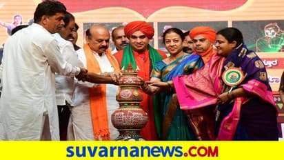 ಮೌಢ್ಯಕ್ಕೆ ಸೆಡ್ಡು ಹೊಡೆದು ಕಿತ್ತೂರು ಉತ್ಸವಕ್ಕೆ ಚಾಲನೆ: ಅಧಿಕಾರ ಹೋಗೋದಿದ್ರೆ ಹೋಗಲಿ, ಸಿಎಂ