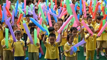 കുട്ടികൾക്ക് അധികം ഹോംവർക്ക് നൽകി അവരെ ബുദ്ധിമുട്ടിക്കരുത്, പുതിയ നിയമവുമായി ചൈന