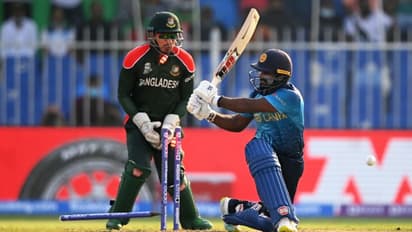 ടി20 ലോകകപ്പ്: കുശാല് പെരേര ആദ്യ ഓവറില് പുറത്ത്; പതറാതെ ലങ്ക, പവര്പ്ലേയില് മികച്ച സ്കോര്