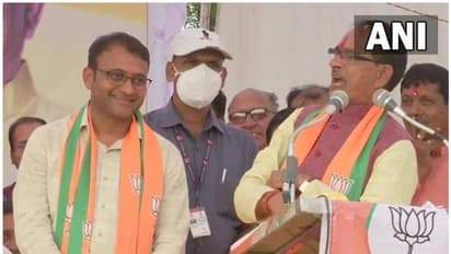 തെരഞ്ഞെടുപ്പിന് തൊട്ടുമുമ്പ് കോണ്ഗ്രസ് എംഎല്എ ബിജെപിയില്