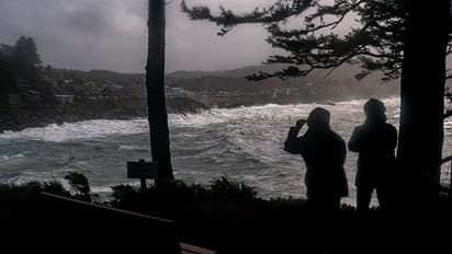 ಮಳೆ ನಿಲ್ಲಲು ಮಳೆದೇವರ ಮೊರೆಹೋದ ರಾಜೇಗೌಡ :  ಋುಷ್ಯ ಶೃಂಗೇಶ್ವರದಲ್ಲಿ ವಿಶೇಷ ಪೂಜೆ