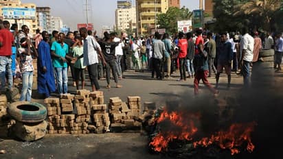 Sudan General Al Burhan dissolves government, declares state of emergency