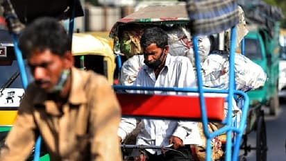 IT Notice: ৩ কোটি টাকার আয়কর জমাদেওয়ার নোটিশে কালঘাম ছুটল রিকশাচালকের, জালিয়াতির অভিযোগ দায়ের