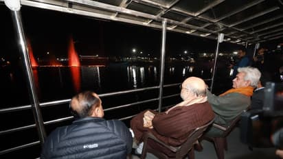 ಲೇಸರ್ ಶೋ, ಸಂಗೀತ ಕಾರಂಜಿ; ದಾಲ್ ಲೇಕ್‌ನಲ್ಲಿ ಹೌಸ್‌ಬೋಟ್ ಉತ್ಸವಕ್ಕೆ ಅಮಿತ್ ಶಾ ಚಾಲನೆ!