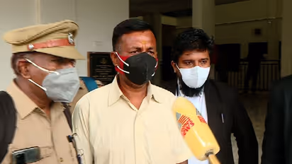 ഉത്ര കേസ്: കുറ്റബോധം തോന്നുന്നു, കുറ്റം ഏറ്റുപറഞ്ഞതിൽ സന്തോഷമെന്നും പാമ്പ് പിടുത്തക്കാരൻ സുരേഷ്