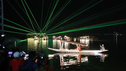 ये कश्मीर है: डल झील का सौंदर्य देख मुग्ध हुए शाह; शेयर की कुछ शानदार Pics, रात CRPF कैम्प में बिताई