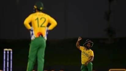 T20 World Cup 2021: अफ्रीका के इस प्लेयर ने ऐसा क्या किया कि टीम से हो गया बाहर, जानें क्या है मामला