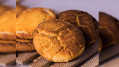 பிரபல தனியார் நிறுவன பிஸ்கட்டில் முடி; பால் வியாபாரிக்கு ரூ.20 ஆயிரம் இழப்பீடு வழங்க உத்தரவு