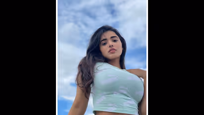 ప్రభాస్‌తో ఆ క్షణాలు ఎప్పటికీ మర్చిపోలేనంటోన్న `రొమాంటిక్‌` బ్యూటీ..  అసలైన అందాలతో అదరహో అనిపిస్తుందిగా..