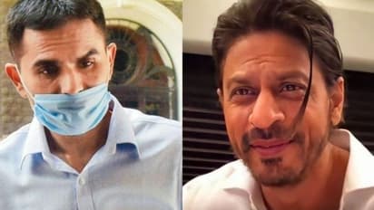 What? Sameer Wankhede had detained Shah Rukh Khan and made him pay Rs 1.15 lakh?