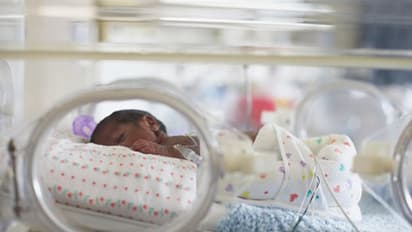 YouTube video: ইন্টারনেটে ভিডিও দেখে শিশুর জন্ম দিল নাবালিকা, হতবাক সকলে