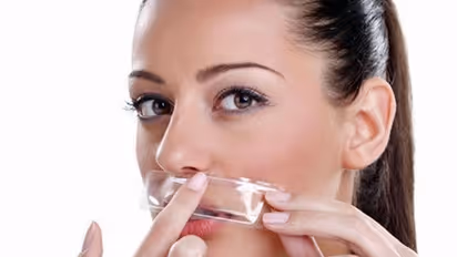 ముఖంపై వెంట్రుకలు తొలగించాలా? బెస్ట్ చిట్కాలు ఇవి