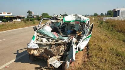 एमपी में दर्दनाक हादसा: 4 लोगों की मौत, कोख में ही मर गया शिशु, हाथ बाहर तो शरीर मां के पेट में था