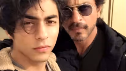Aryan Khan : తండ్రి షారూఖ్ ను తలపించే.. ఆర్యన్ స్టైలిష్ లుక్...