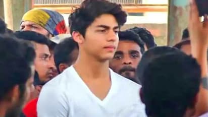 அய்யோ இப்படியொரு கொடூரமா..? விஐபிகளின் மகள்களை சின்னாபின்னமக்கிய ஷாருக்கான் மகன்..? பின்னணியில் மாஃபியாக்கள்?