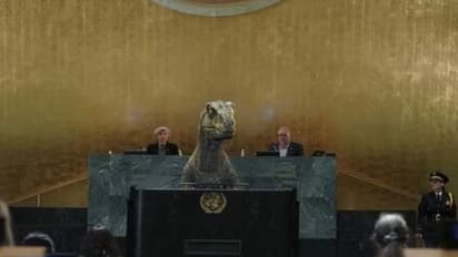 ఐక్యరాజ్యసమితిలో డైనోసార్ ప్రసంగం.. ఇప్పటికైనా మారాలని ప్రపంచ దేశాలకు మెసేజ్..