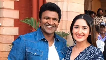 Puneeth Rajkumar Death: ಅಪ್ಪು ಜೊತೆ ಕೊನೆ ಬಾರಿ ಬಿಗ್‌ಸ್ಕ್ರೀನಲ್ಲಿ ಕಾಣಿಸಿಕೊಂಡ ಯುವರತ್ನ ನಾಯಕಿ ಸಂತಾಪ