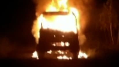 കോട്ടയത്ത് ഓട്ടം വിളിച്ച ശേഷം ഡ്രൈവറെ വധിക്കാൻ ശ്രമം, യുവാവ് ഓടി രക്ഷപ്പെട്ടു; പ്രതി ഓട്ടോ കത്തിച്ചു