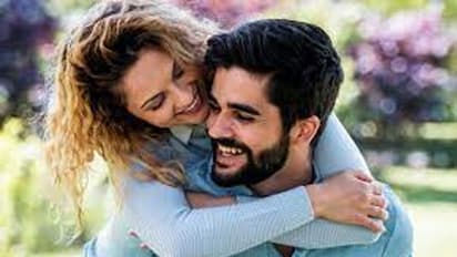 అబ్బాయిలు జెలస్ ఫీలైతే... భలే బాగుంటుందే..!