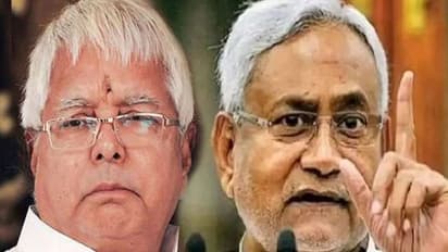 जेपी के चेलों की फिर एकसाथ आने की कहानी भी बड़ी दिलचस्प है, यूं ही नीतीश-लालू की पार्टी की नहीं बढ़ी नजदीकियां